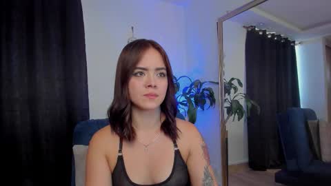 Snapshot of _alicelewis chatting on September 15, 9:05 pm Alice online show from September 15, 9:05 pm