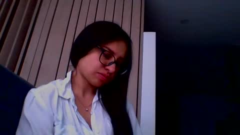 _alyson online show from August 9, 8:13 pm