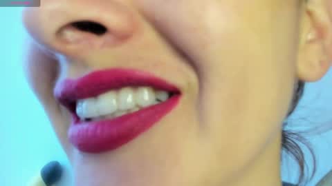 antonia online show from May 12, 7:01 pm