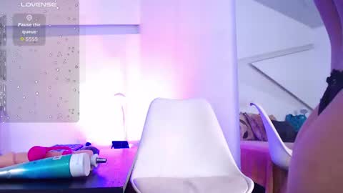 ARIANA  online show from July 28, 2:13 pm