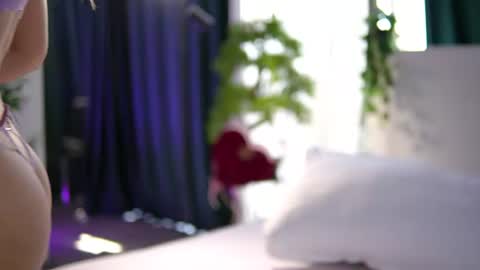 Arielle online show from June 8, 6:47 am