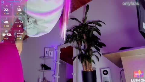 fer online show from January 3, 9:25 am