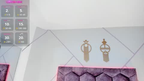 _aurora_collins_ online show from October 17, 12:53 pm