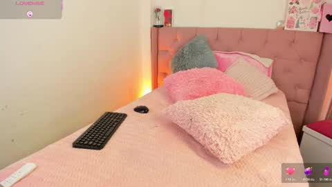 Sara independent model online show from March 17, 5:45 am