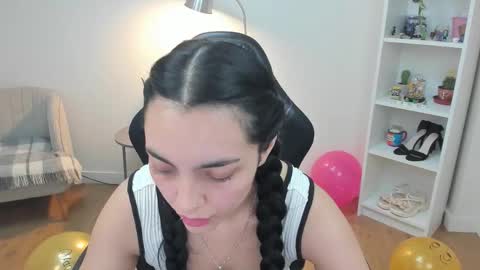 Bella Evans online show from March 13, 7:22 am