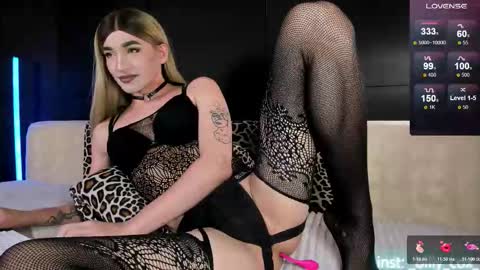 Billy coxCruella De Vil  online show from November 8, 3:31 am