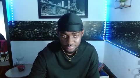Snapshot of _black_stallion chatting on October 7, 3:02 am Andrew online show from October 7, 3:02 am