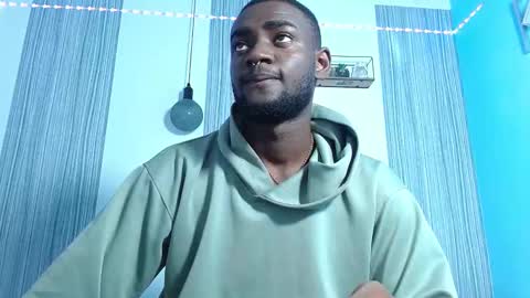 Snapshot of _black_stallion chatting on October 23, 3:19 am Andrew online show from October 23, 3:19 am