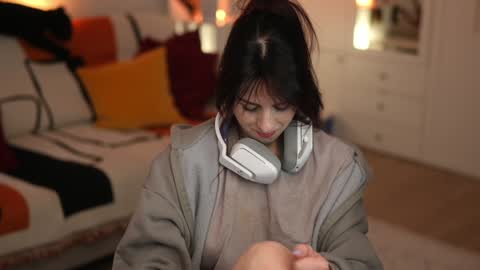 Snapshot of _blackbee_ chatting on October 31, 11:54 am Lili online show from October 31, 11:54 am