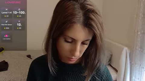 Laura online show from October 10, 9:59 am