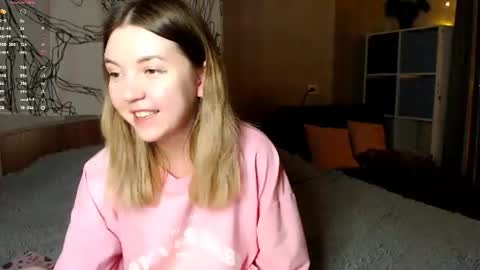Elizabeth online show from July 24, 8:06 pm