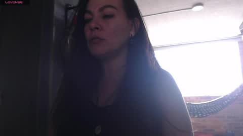 _bonnie__and_clyde online show from April 25, 7:22 pm