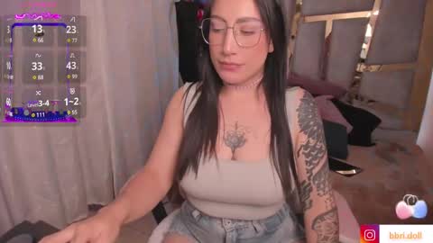 Snapshot of _briigite chatting on February 16, 7:15 am Angie  Independent model online show from February 16, 7:15 am