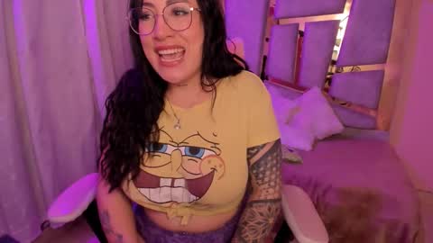 Snapshot of _briigite chatting on September 23, 7:02 am Angie  Independent model online show from September 23, 7:02 am