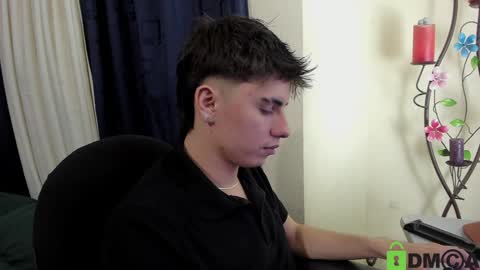 FELIPE CAMACHO    dont forget to support me with a little hand up online show from December 17, 6:24 am