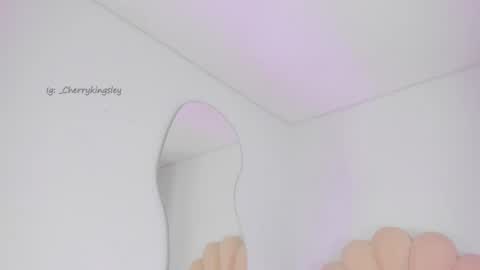 Cherrykingsley online show from April 16, 4:01 am