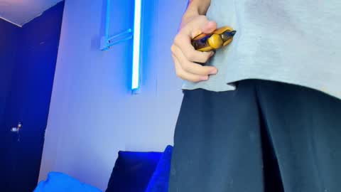 Dante online show from October 15, 7:37 pm