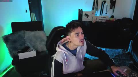 delacruz online show from March 18, 12:11 pm