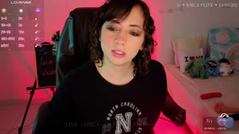  DENISE  online show from May 15, 4:10 am