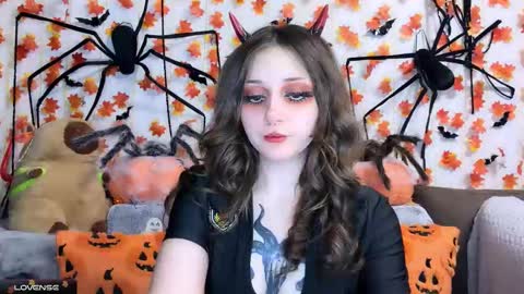 Kate online show from November 21, 5:55 pm