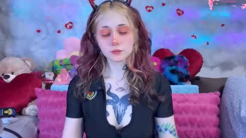 Kate online show from February 19, 6:29 pm