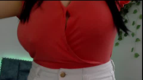 Snapshot of _donniia_ chatting on March 3, 5:31 pm Dannia online show from March 3, 5:31 pm