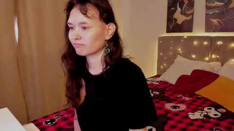 _emily__strike_ online show from May 13, 2:10 am
