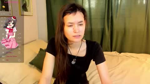 Snapshot of _emily__strike_ chatting on October 24, 9:32 am _emily__strike_ online show from October 24, 9:32 am