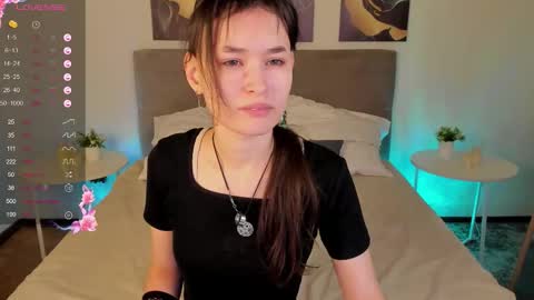 _emily__strike_ online show from November 7, 10:18 am