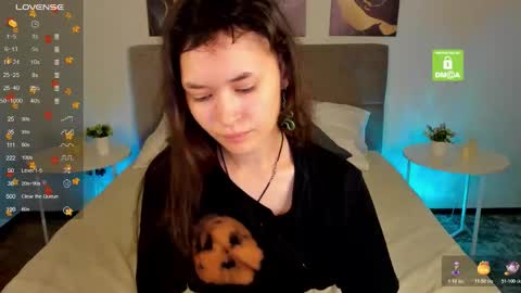 _emily__strike_ online show from November 3, 10:05 am