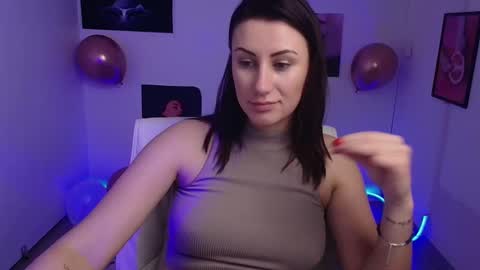 Emma online show from February 19, 4:11 pm