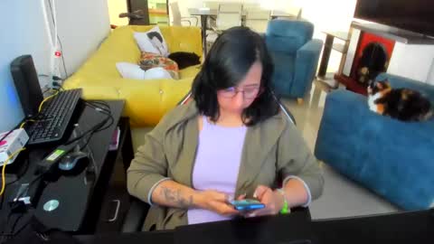 Emma online show from January 26, 8:02 pm