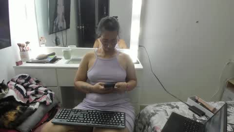 Emma online show from December 31, 12:43 am