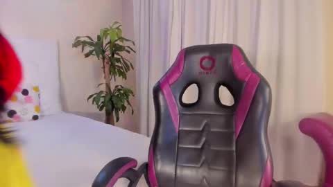 Emma  online show from November 27, 8:16 pm