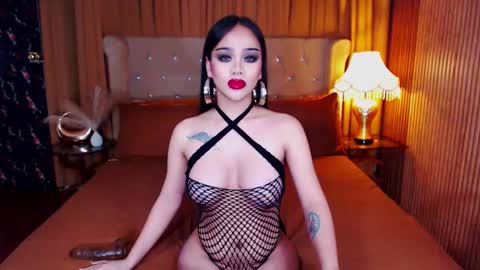 _empressvalerie_ online show from September 20, 7:06 pm