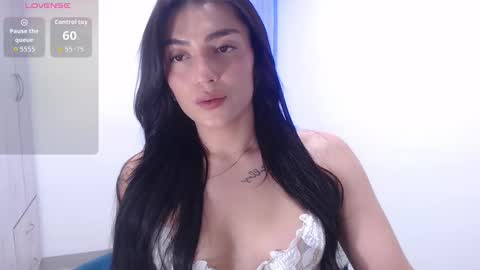 Snapshot of _ericavanderhill_ chatting on October 13, 11:18 pm  Erica Vanderhill  online show from October 13, 11:18 pm