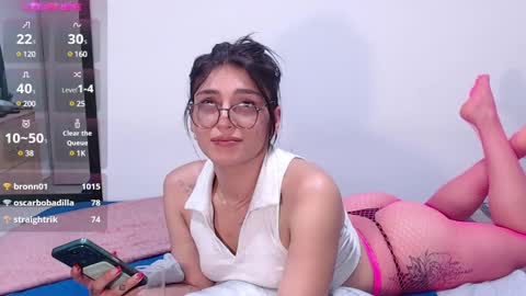 Snapshot of _ericavanderhill_ chatting on December 29, 4:48 am  Erica Vanderhill  online show from December 29, 4:48 am