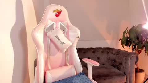 Eva online show from June 26, 12:49 am