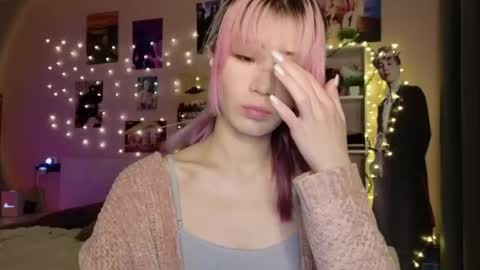 EveEva online show from March 14, 4:27 am