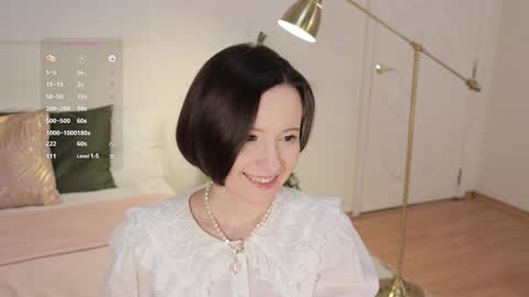 Essie  online show from December 27, 11:31 pm