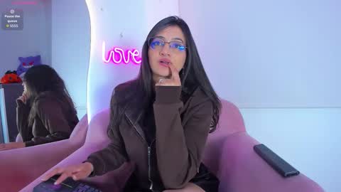 Snapshot of _gabbyx_ chatting on September 10, 10:49 am Gabby online show from September 10, 10:49 am