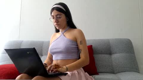 SKY online show from January 11, 6:01 pm