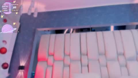 Gigi online show from December 5, 12:47 pm