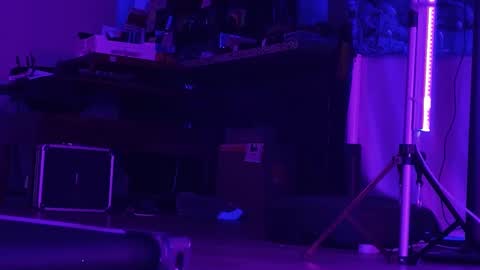 GlitterBox online show from February 8, 6:12 am