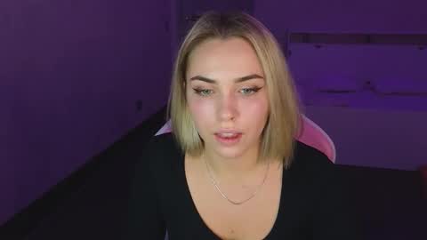 _gravity online show from October 17, 8:02 pm