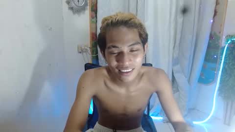 Snapshot of _guison chatting on October 27, 12:43 am _guison online show from October 27, 12:43 am