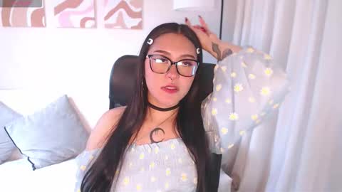 Bee. online show from February 19, 6:18 pm