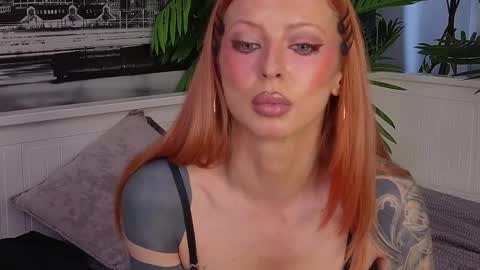 Lana online show from April 15, 7:01 am