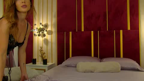 _hot_neighbour online show from September 26, 4:42 am