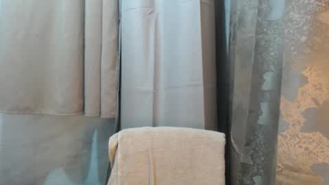 Ishi online show from February 25, 11:58 am